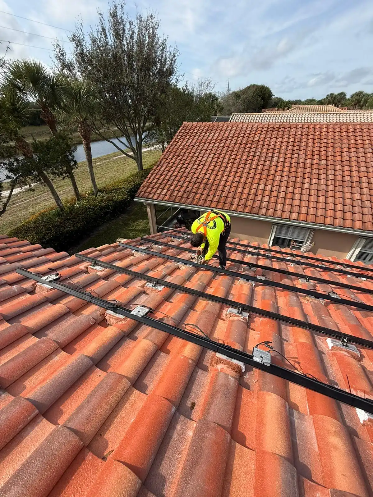 Solar Panel Maintenance & Cleaning Fort Lauderdale FL | Planet Roofing